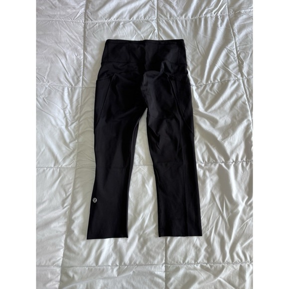 Lululemon Size 4 Fast Free Crop II Nulux 20" Black With Pockets Workout Gym EUC - Picture 4 of 10